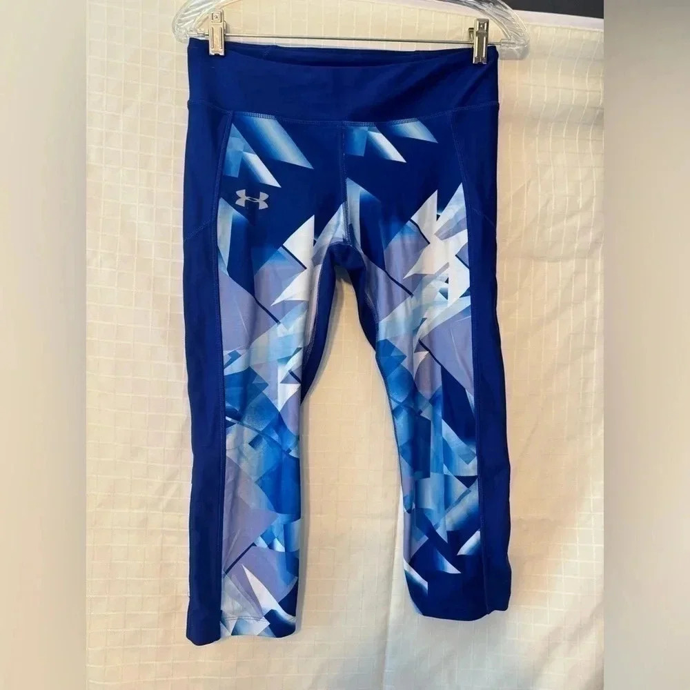 Under Armour~Blue White Patterned Compression Cropped Leggings Capri~Women  M